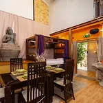 Alfama Kuta Loft